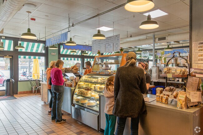 Atwater's uses organic & seasonal local ingredients to make fresh handcrafted traditional foods.