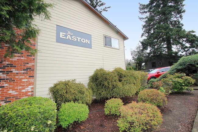 4232-4232 SE Cesar Estrada Chavez Blvd unit 4214, Portland, OR 97202 - photo 2