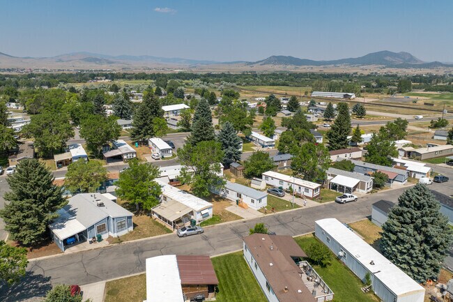 Moblile City Mobile Park is on the west side of the neighborhood.