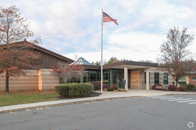 North Beverly Elementary is a public school located in Beverly, MA.