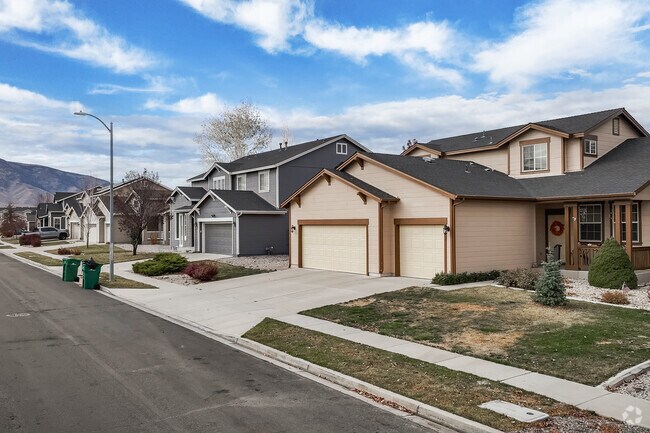 Modern craftsman homes with three car garages offer larger families in Stead plenty of space.