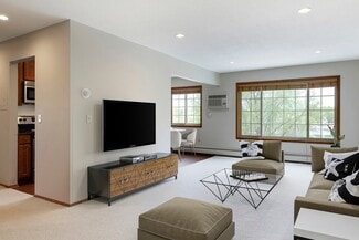 2360 Commerce Blvd, Mound, MN 55364