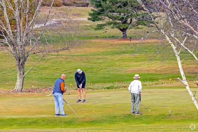 Experience the beauty of High Point Golf Club, an exceptional 18-hole championship course located in Montague, NJ.