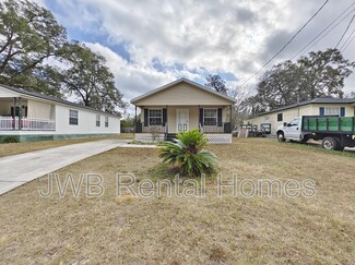 1205 East St, Green Cove Springs, FL 32043