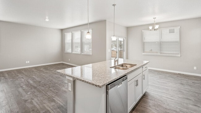 4879 Lynxes Way, Loveland, CO 80534 - photo 3