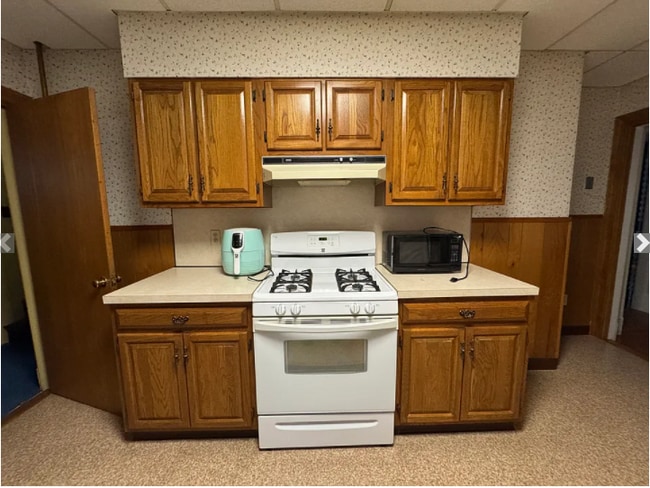 68 Porter Rd unit 1, Cambridge, MA 02140 - photo 3