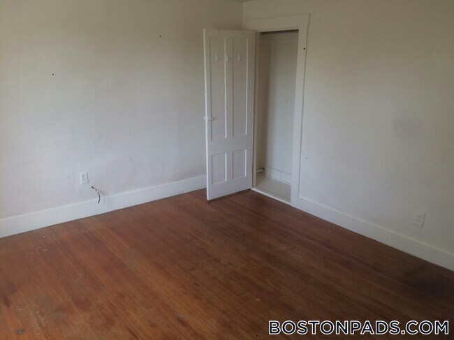 193 Mt Auburn St unit 3, Cambridge, MA 02138 - photo 5