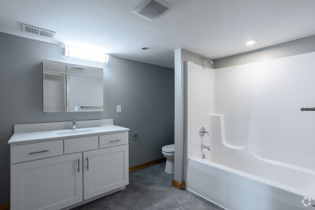 Bucktown Lofts, Davenport, IA 52801 - photo 6