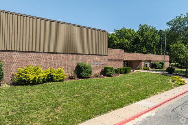 Santa Fe Trail Elementary has a B rating on Niche for younger students.