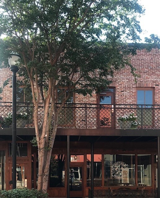 1504 Washington St, Vicksburg, MS 39180