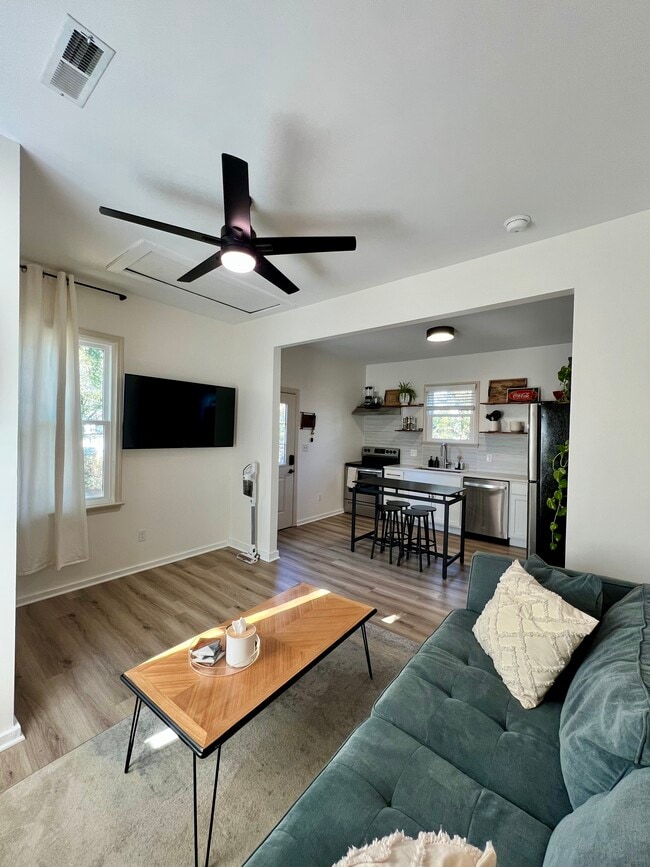 205 N 10th St Unit 205 N 10th St Unit B, Wilmington, NC 28401