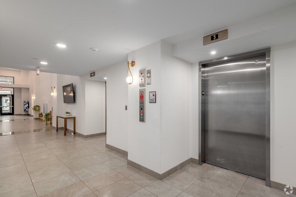 Euclid Grand, Cleveland, OH 44115 - photo 2