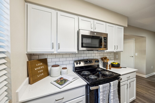 Cypress Pointe, Louisville, KY 40207 - photo 6