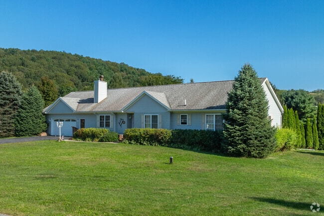 Developments from the 1980s and ‘90s in Picture Rocks include ranches on bigger, more open lots.