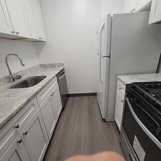 377 Rector Place Unit 9E, New York, NY 10280