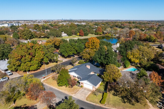 Onion Creek residents enjoy homes conveniently located near Sullivan Park.