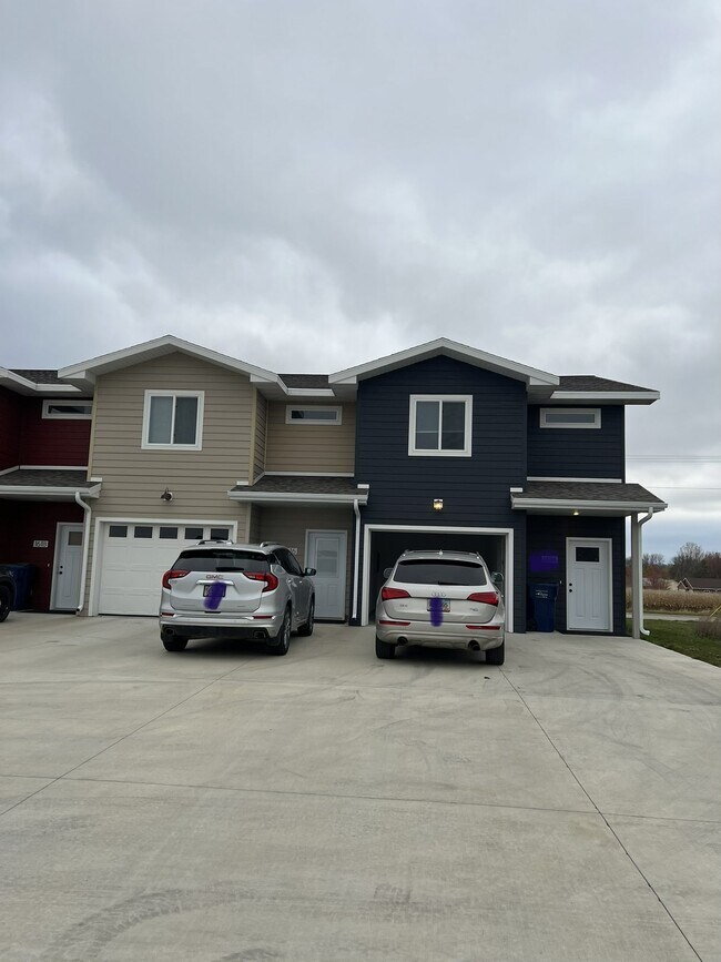 1624 3rd St NW, Watertown, SD 57201