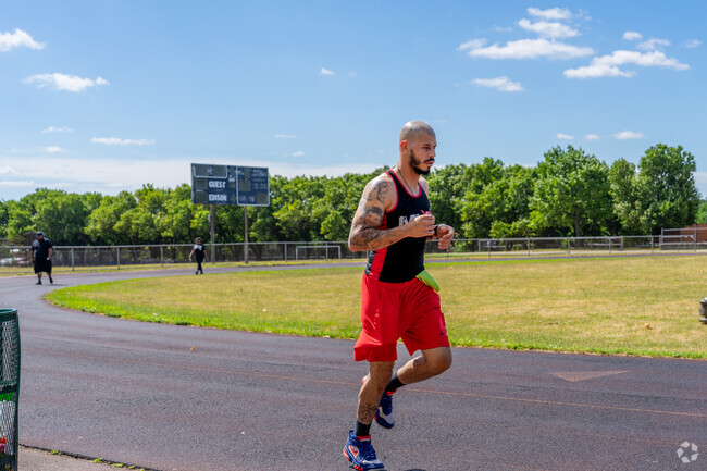 Thomas Alva Edison High School/Fareira Skills Center has a publicly available track and field.