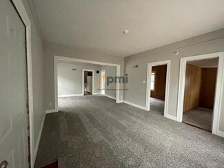 6516 Meadow Ln Ave, Hammond, IN 46324