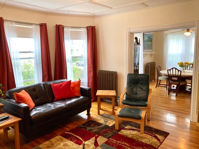 123 Glenwood Ave unit 123GlenwoodAve., Portland, ME 04103 - photo 2