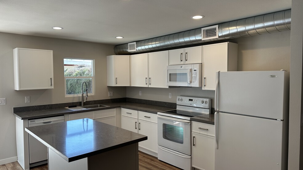 2808 S Mill Ave, Tempe, AZ 85282 - photo 1