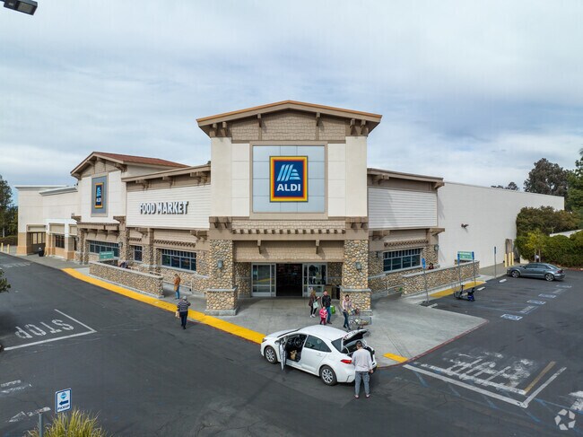 For affordable groceries, Newhall residents shop at the nearby Aldi grocery store.