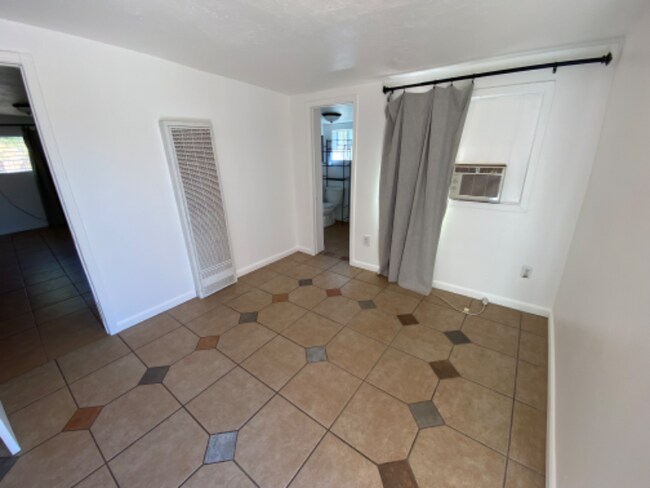 3326 N Fontana Ave unit B, Tucson, AZ 85705 - photo 5