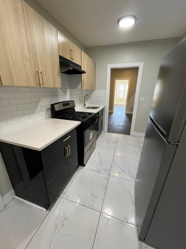 158 Sanford St Unit A, East Orange, NJ 07018