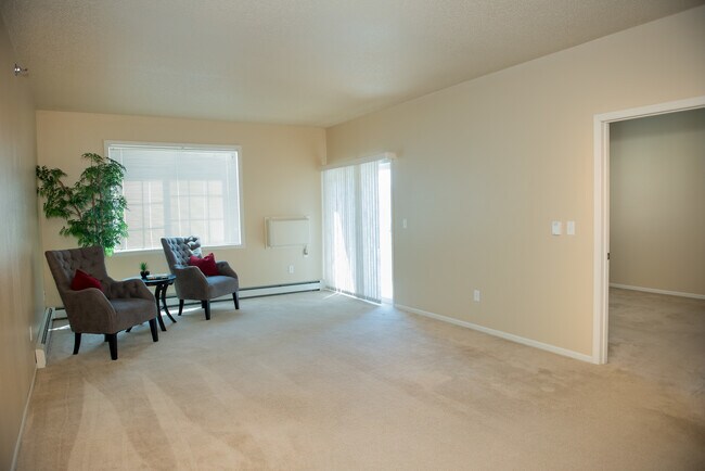 Crossings at Water's Edge, Moorhead, MN 56560 - photo 4