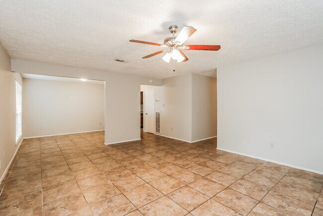 14214 Bateau Dr, Cypress, TX 77429 - photo 6