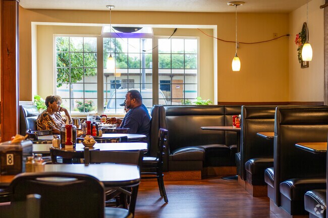 Cafetal is a breakfast restaurant in North Central known for its omelettes.