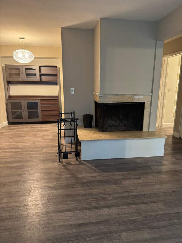 2260 N Summit Ave Unit 314, Milwaukee, WI 53202