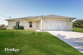 532 Kismet Pkwy W, Cape Coral, FL 33993