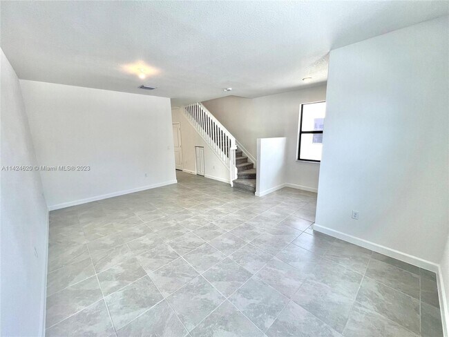 23458 SW 127th Place, Homestead, FL 33032 - photo 3