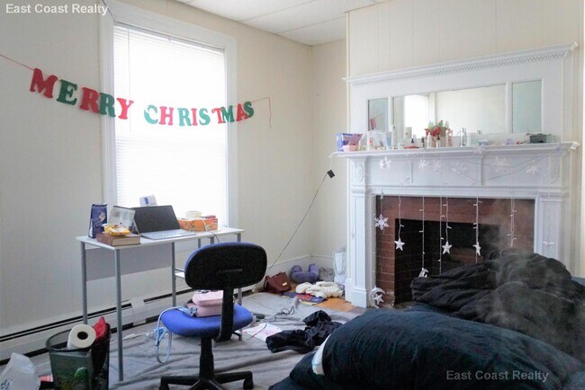 6 Ashford Ct unit 2, Boston, MA 02134 - photo 2