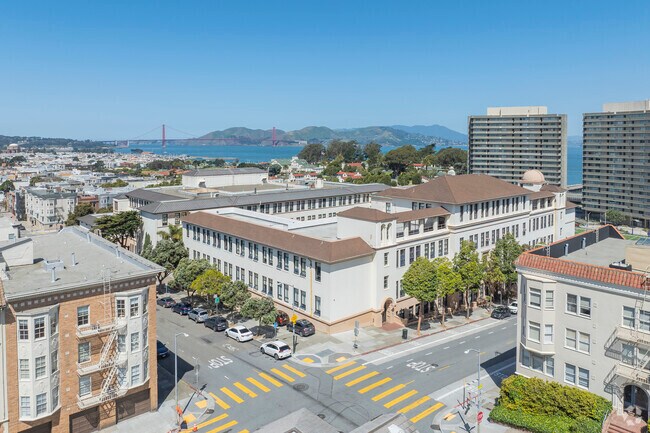 Galileo Academy of Science & Technology is part of the San Francisco Unified School District.