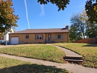 611 Fairview Ave, Muscatine, IA 52761