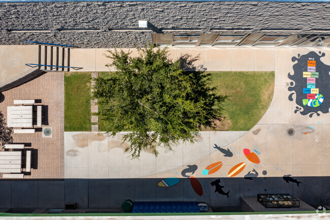 Summit School of Ahwatukee courtyard.