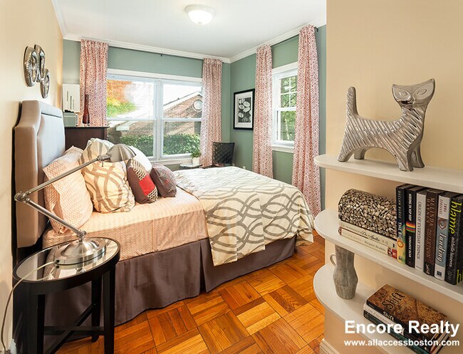107 Sherman Rd, Boston, MA 02467 - photo 7