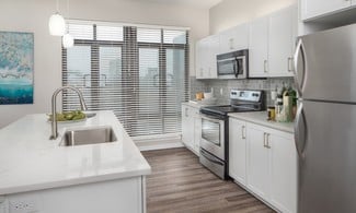 550-550 NW 19th Ave, Portland, OR 97209