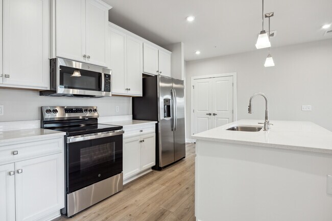 6725 Citory Way unit 204, Moseley, VA 23120 - photo 4