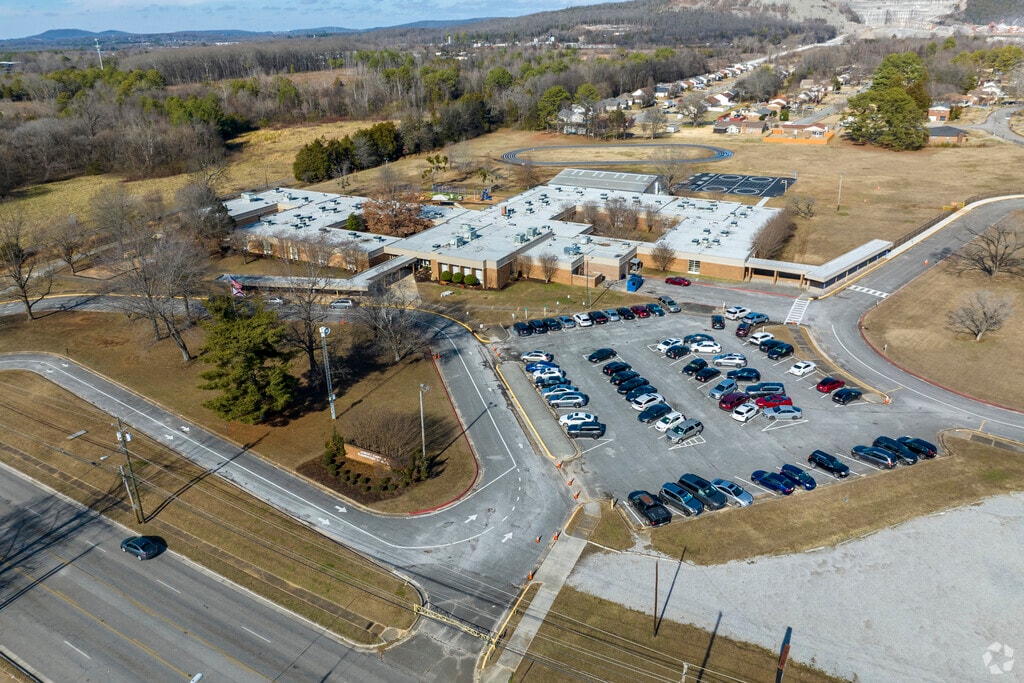 Full campus for James Dawson Elementary School in Huntsville Alabama.