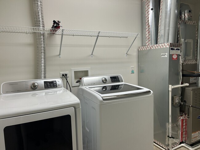 226 Wild Meadow Ln, Woodstock, IL 60098 - photo 5