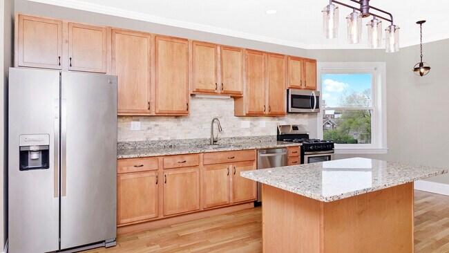 4918 S St Lawrence Ave unit 3, Chicago, IL 60615 - photo 5