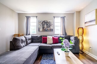 605 Dennison Ave Unit ID1265616P, Columbus, OH 43215