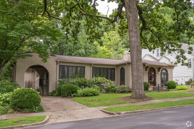 Vintage architecture in  Forest Park has the modern day vibe.