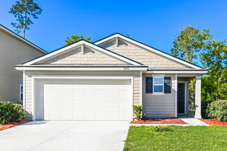 2555 Bear Crk Way, Green Cove Springs, FL 32043