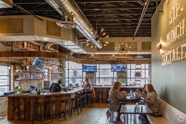 The Print Shop in downtown Smyrna is the newest restaurant for drinks and eats.