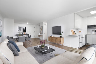 315 W 57th St, New York, NY 10019