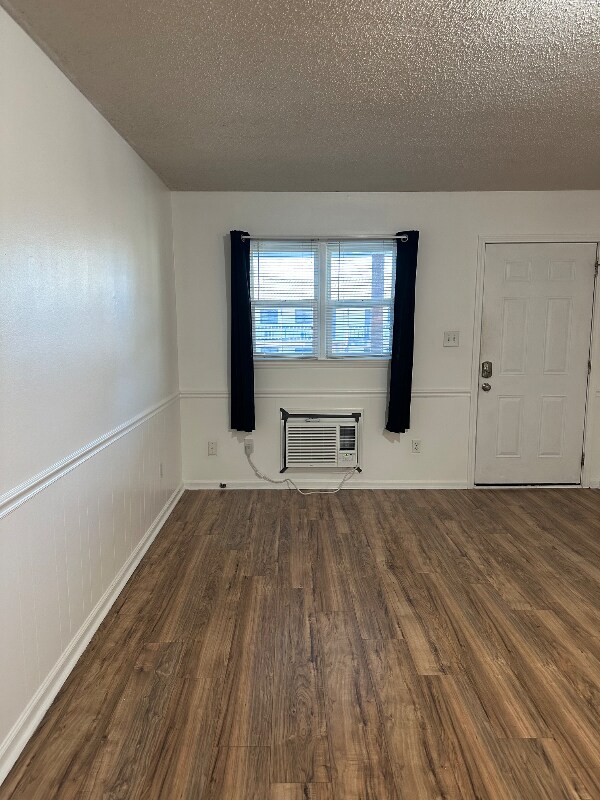 1923 Norwood St SW unit 318, Lenoir, NC 28645 - photo 5